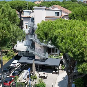 https://hotel-chery.emilia-romagnahotels.net